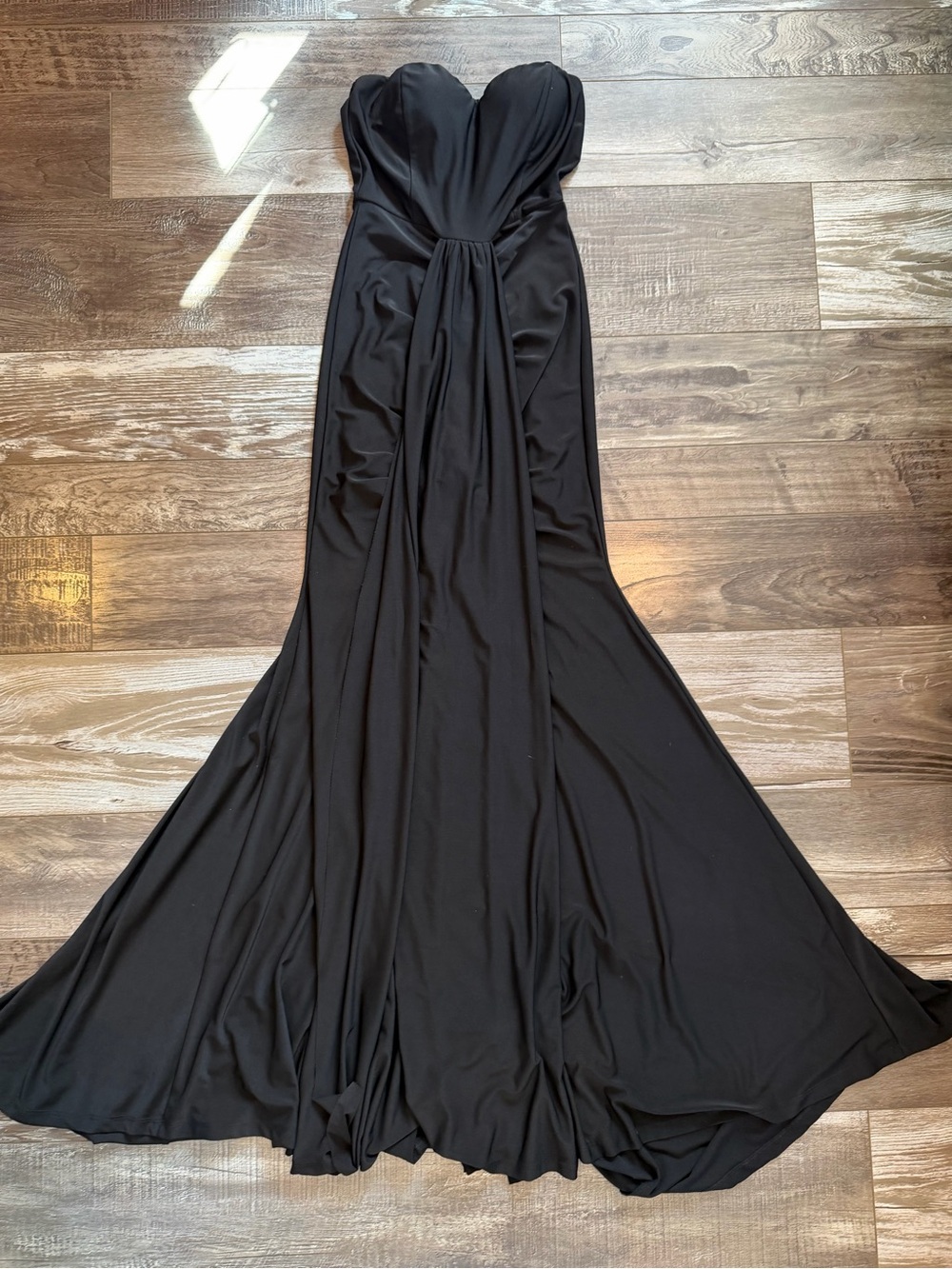 Symphony Strapless Black Mermaid Gown